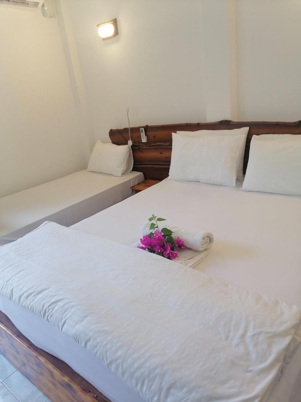 Hotel Sun & Surf Thulusdhoo Exterior foto