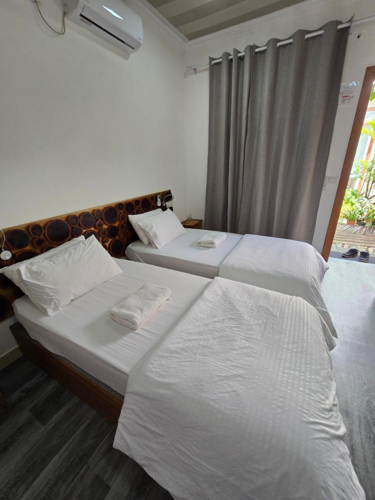 Hotel Sun & Surf Thulusdhoo Exterior foto